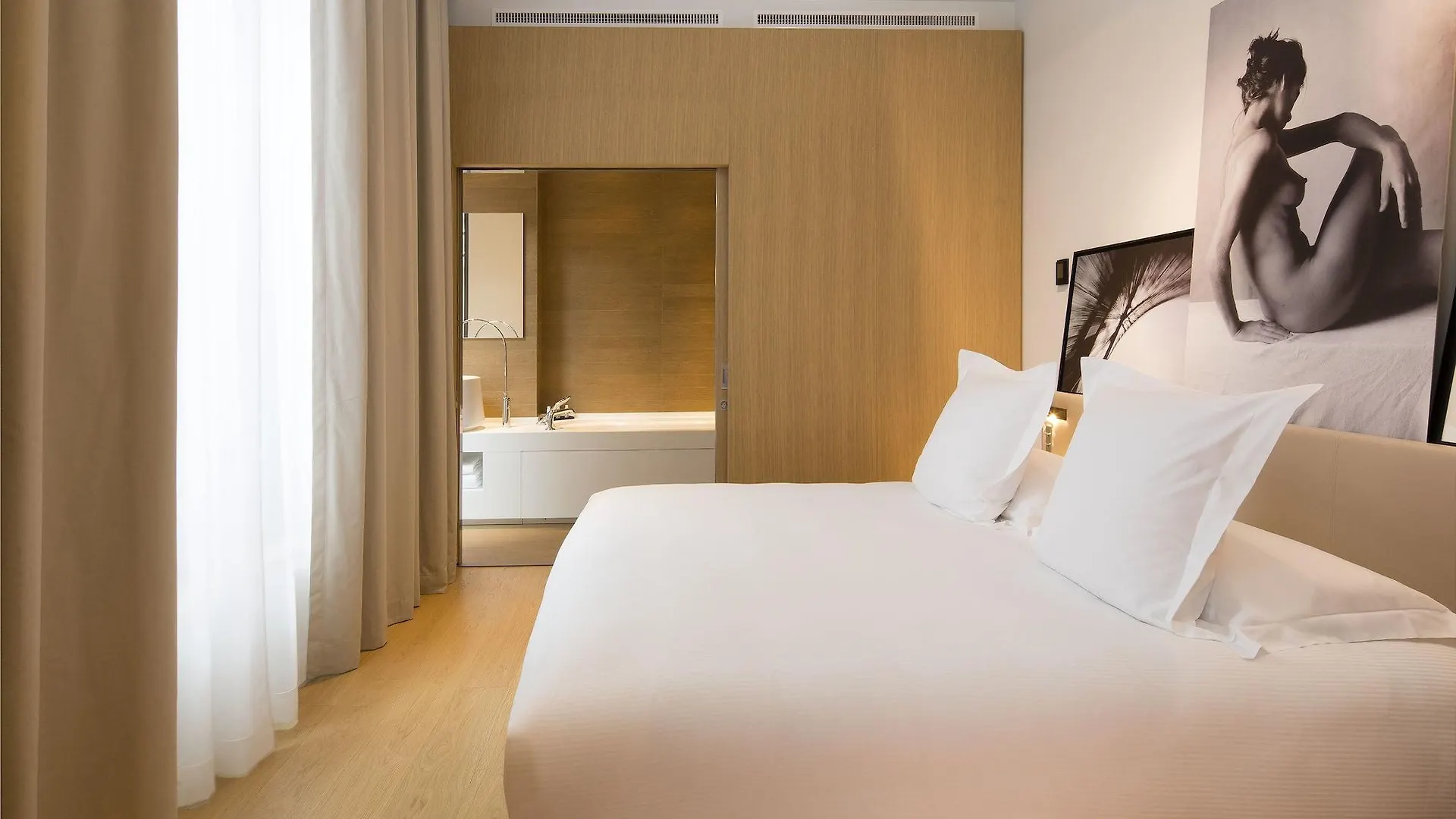 Le Cinq Codet Hotel 5*